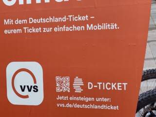 BESPLATNA „DEUTSCHLANDTICKET“ ZA UMIROVLJENIKE: Evo kako je stariji građani mogu dobiti