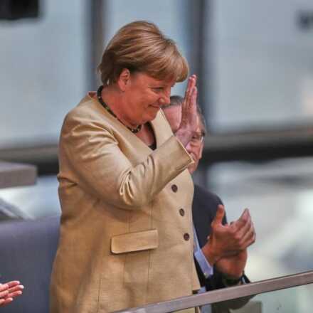 Angela Merkel je s balkona pratila poniženje svog nasljednika: Zbog nje se prije dva desetljeća odlučio na drastičan potez