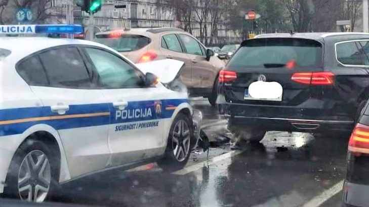 Dva policajca skrivila prometne nesreće, jedan odmah pobjegao