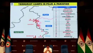 Indija i Pakistan na rubu totalnog rata; poginulo 43 civila