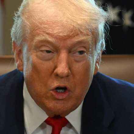 Trump tvrdi da ga je zvao Carney i tražio dogovor, kanadski premijer kaže da će se sve odvijati po njihovim uvjetima